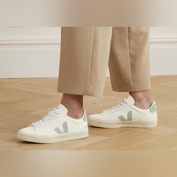 Veja White and Green Women's Sneakers - Picture 2 of 16